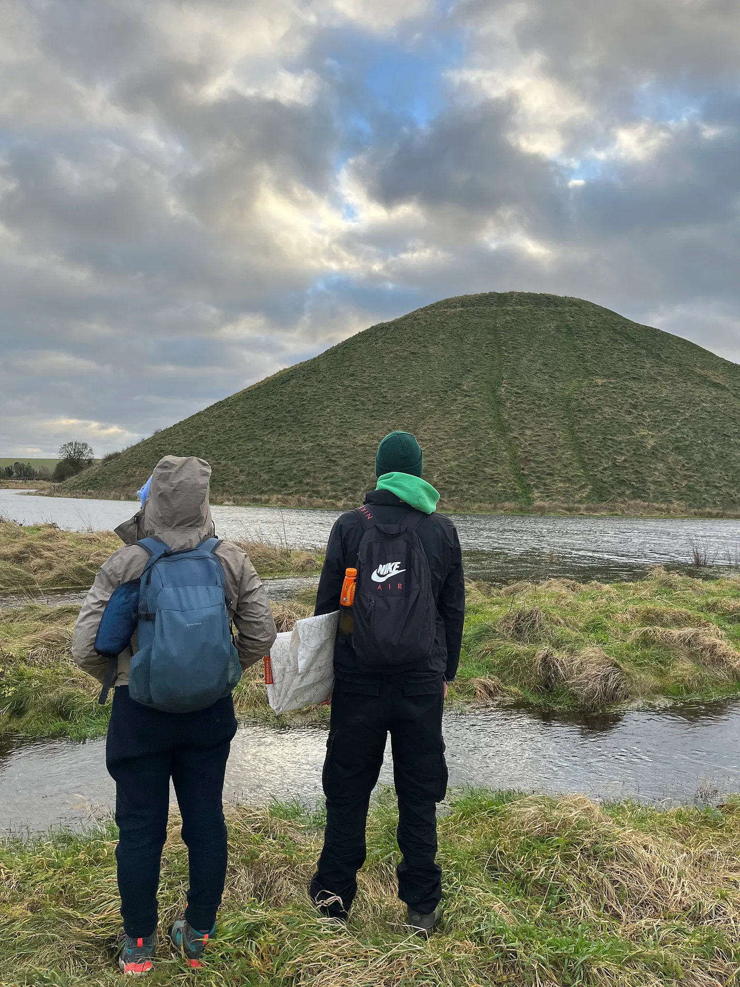 elete and lee questing by silbury hill, 2023